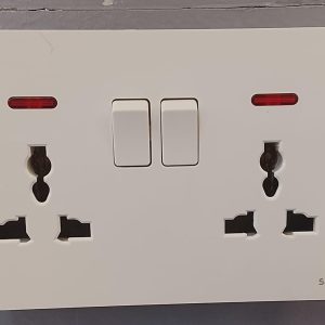 Double Universal Socket with Switches
